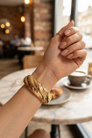Mey İthalat Gold Renk Pirinç Sarmal Model Vintage Kalın Kelepçe Bilezik