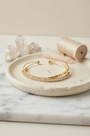 Mey İthalat Gold Renk Zirkon Taşlı Dorikalı Model Kadın Bileklik