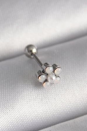 Mey İthalat 316L Çelik Gümüş Renk Zirkon Taşlı Çiçek Model Tragus Piercing