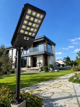 Mey İthalat Solar LED Bahçe Lambası Hareket Sensörlü Uzaktan Kumandalı Dış Mekan Aydınlatma