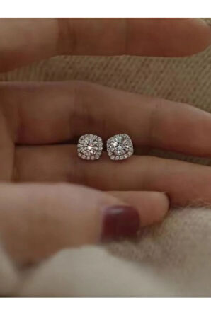 925 Ayar Gümüş Zirkon Taşlı Çiçek Saplama Küpe