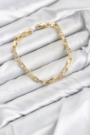 CM Kare Halka Model Gold Renk Pirinç Kadın Bileklik 5886