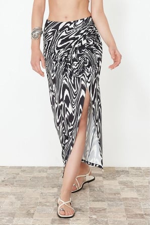 Moda Slim Fit Günlük Maxi Boy Siyah Beyaz Desenli Büzgülü Yırtmaçlı Astarlı Esnek Midi Etek