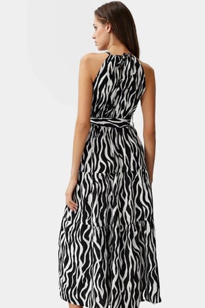 Kolsuz Halter Yaka Çok A line Maxi Elbise Yaz İçin Şık ve Rahat Modern Stil Yüksek Kalite