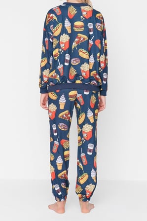 Tarz Rahat Uzun Kollu Boru Paça Nakışlı Desenli Sweatshirt-Jogger Örme Pijama Takımı