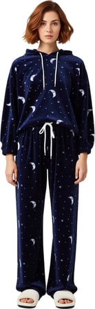 Kadin Koyu Galaksi Desenli Polar Pijama Seti Fonksiyonel Dayanıklı Kaliteli Konforlu Rahat