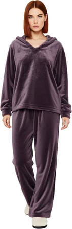 Kadın Yumuşak Peluş Kapüşonlu Pijama Takımı Fonksiyonel Dayanıklı Kaliteli Konforlu Modern