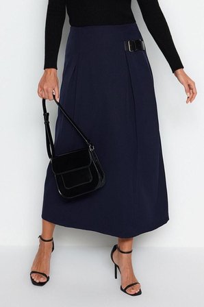 Moda Tesettür Regular Düz Desen Günlük Uzun Boy Kemer Detaylı Dokuma Etek