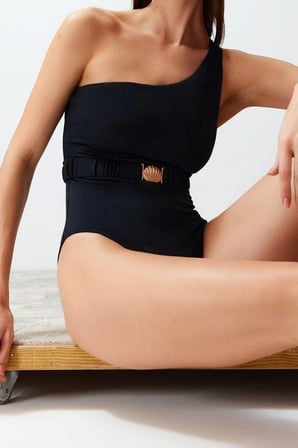 Kadın Moda Atma Kap Askılı Brief Yaka Mavi Kemerli Tek Omuz Premium Aksesuarlı Regular Mayo