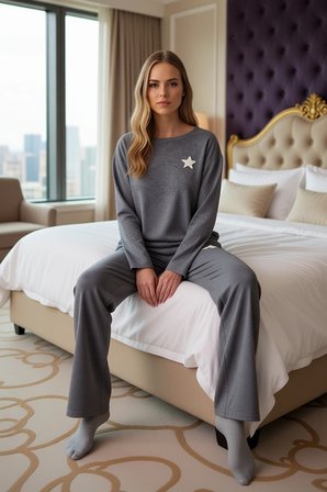Kadın Yıldız Detaylı Uzun Kollu Pijama Takımı Fonksiyonel Dayanıklı Kaliteli Konforlu Spor