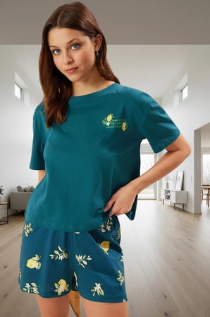 Rahat Pamuklu Pijama Takımı Limon Desenli Bisiklet Yaka Kısa Kollu Yüksek Kalite Mükemmel Uyum