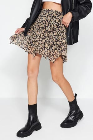 Moda Asimetrik Çiçekli Desen Günlük Mini Boy Etek Ucu Asimetrik Viskon Kumaşlı Mini Dokuma Etek