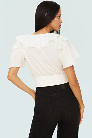 Fitted V Yaka Bluz Kısa Kollu Flamlı Pamuk Günlük Şıklık Şık Görünüm Seçkin Malzeme