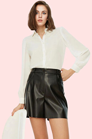 Kadın Düz Desenli Suni Deri Şort Yüksek Bel Casual Günlük Kombinler Yaz Aylarının Vazgeçilmezi