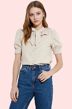 Kadın Fırfırlı Balon Kol Gömlek Dokuma Kumaş Rahat Kesim Günlük Şık Yaz Aylarının Vazgeçilmezi