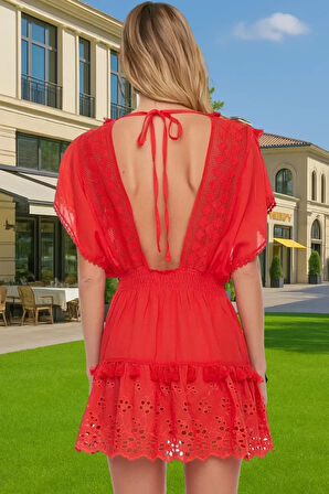 Brode Detaylı V Yaka Pamuklu Mini Elbise Yaz Koleksiyonu Rahat Ve Şık Modern Stil Modern Stil