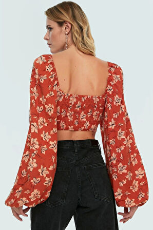 100% Viskoz Yazlık Crop Bluz Çok Çiçek Desenli Balon Kollu Fitted Özel Tasarım