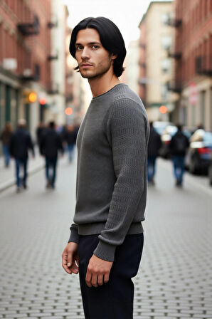 Erkek Bisiklet Yaka Fitted Dokulu Triko Kazak Kış Günleri İçin Konforlu Ve Modern Şıklık Sunar