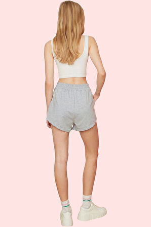 Kadın Pamuklu Şort Lastikli Bel Geniş Paça Rahat Günlük Stil Hafta Sonu Yaz Aylarının Vazgeçilmezi