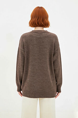 Kadın Casual Regular Kalıp Bisiklet Yaka Düz Triko Kazak Kış Günleri İçin Konforlu Uzun Kollu Şıklık