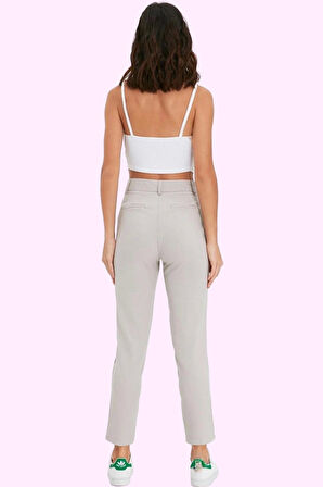 Kadın Cigarette Pantolon Renk Düz Desen Rahat Kalıp Günlük Kombinler Yaz Aylarının Vazgeçilmezi