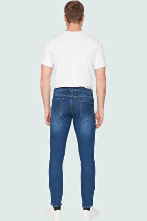 Erkek Günlük Kullanım İçin Pamuklu Esnek Denim Kot Pantolon Dar Paça Slim Fit Modern Tasarım