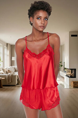 Rahat Saten Pijama Takımı Dantelli Kolsuz Kısa Paça Yazlık Ve Şık Trend Tasarım