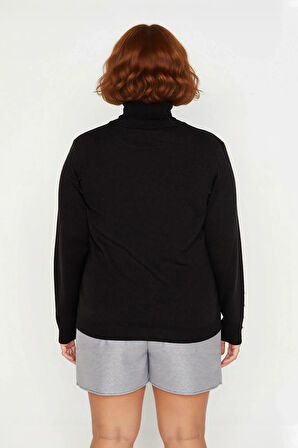 Kadın Klasik Siyah Balıkçı Yaka Basic Triko Kazak Uzun Kollu Düğme Detayıyla Günlük Şıklık