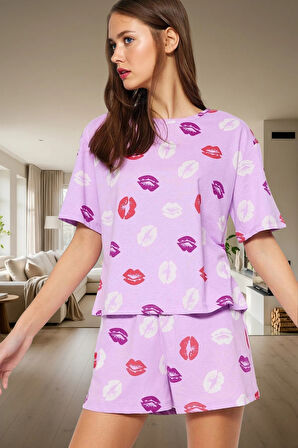 Yazlık Rahat Pijama Takımı Pamuklu Dudak Desenli Kısa Kollu Şık Görünüm Premium Kalite