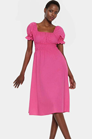 Rahat ve Şık Pamuk Karışımlı Kadın Skater Elbise Belden Açılan Etek Kare Yaka Günlük Kullanım İçin