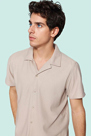 Erkek Kısa Kollu Gömlek Apaş Yaka Regular Fit Yazlık Nefes Alan Kumaş Yaz Aylarının Vazgeçilmezi