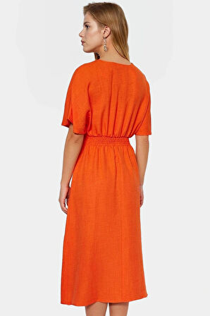 Şık Keten Görünümlü Kuşaklı Midi Elbise Rahat ve Nefes Alabilir Günlük Kullanım İçin Modern Stil