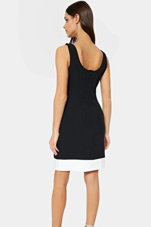 Yazlık Renk Bloklu Mini Elbise Dokuma Kumaş Bodycon Kesim Kare Yaka Özel Tasarım Mükemmel Uyum