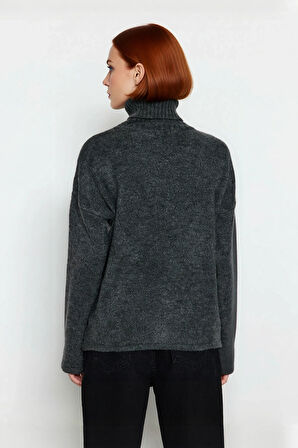 Kadın Basic Siluet Triko Kazak Düşük Kol Choker Yaka Tül Detaylı Kış Stiline Modern Dokunuş