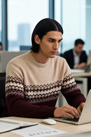 Erkeklere Özel Fitted Kalıp Etnik Desenli Bisiklet Yaka Triko Kazak Kışlık Kombinlerin Vazgeçilmezi