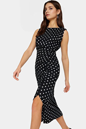 Şık Puantiyeli Maxi Elbise Esnek Örme Bisiklet Yaka Sırt Dekolteli Trend Tasarım Seçkin Malzeme