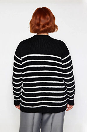 Kadın Siyah Çizgili Bisiklet Yaka Triko Kazak Gold Düğme Detaylı Şardon Akrilik Kışlık Şıklık