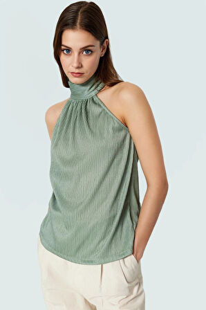Kadın Yazlık Bluz Halter Yaka Pilise Dokuma Regular Kalıp Polyester Kumaş