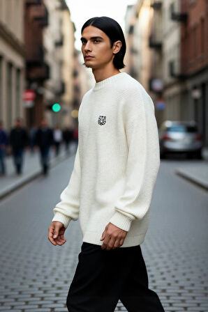 Erkek Geniş Kalıp Oversize Fit Bisiklet Yaka Nakış Detaylı Triko Kazak Serin Havalar İçin Kaliteli