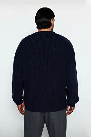 Erkekler İçin Gri Oversize Bisiklet Yaka Düz Triko Kazak Günlük Giyimde Konforlu Şık Tasarım