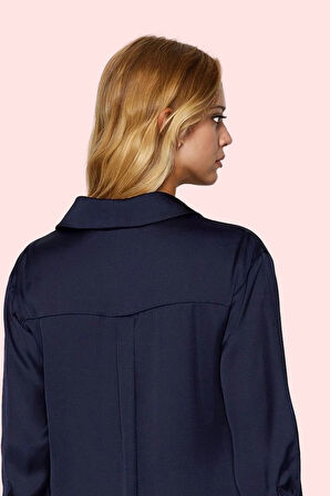 Kadın Dokuma Saten Gömlek Günlük Şıklığıyla Büyülüyor Hafta Sonu Yaz Aylarının Vazgeçilmezi