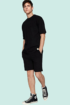 Erkek Kısa Boy Pamuklu Geniş Paça Şort Rahatlık ve Stil Günlük Kullanım Yaz Aylarının Vazgeçilmezi