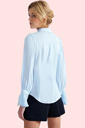 Kadın Dokuma Gömlek İspanyol Kol Düz Desen Regular Kalıp İş ve Günlük Kullanım İçin Hafta Sonu