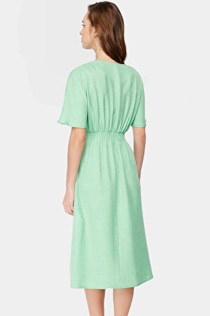 Şık Keten Görünümlü Kuşaklı Midi Elbise Rahat ve Nefes Alabilir Günlük Kullanım İçin Modern Stil