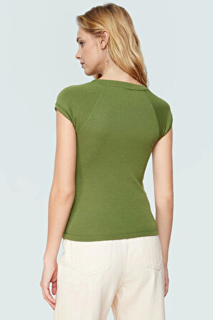 Rahat Kesim Viskon Bluz Günlük Kullanım Profesyonel Görünüm Seçkin Malzeme Yüksek Kalite