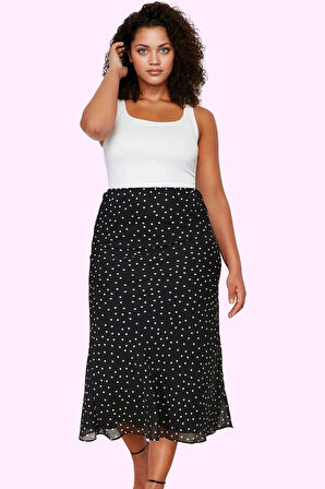 Kadın Puantiyeli Desenli Şifon Maxi Balık Etek Rahat ve Şık Günlük Kombinler Modern Tasarım