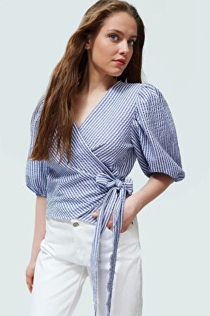 Pamuklu Gofre Bluz V Yaka Balon Kol Çizgili Yazlık Rahat Yüksek Kalite Konforlu Kesim