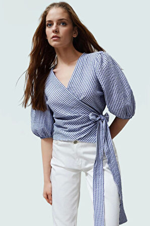 Pamuklu Gofre Bluz V Yaka Balon Kol Çizgili Yazlık Rahat Yüksek Kalite Konforlu Kesim