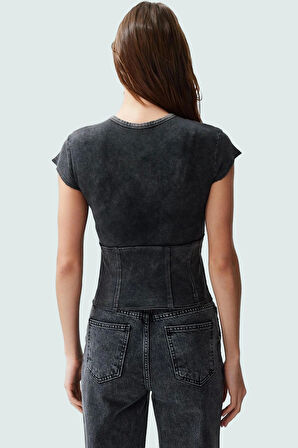Pamuklu Crop Bluz Bisiklet Yaka Fitted Kalıp Yazlık Rahat Özenle Seçilmiş Mükemmel Uyum