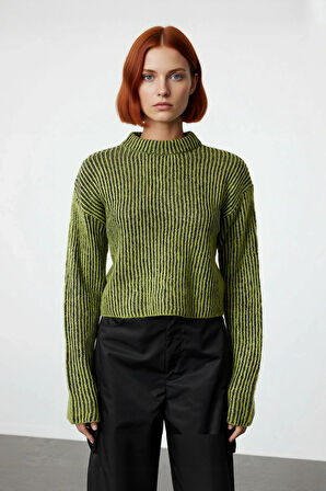 Kadın Uzun Kol Dik Yaka Çizgili Crop Triko Kazak Sonbahar Kış İçin Rahat Şık Giyim Kaliteli